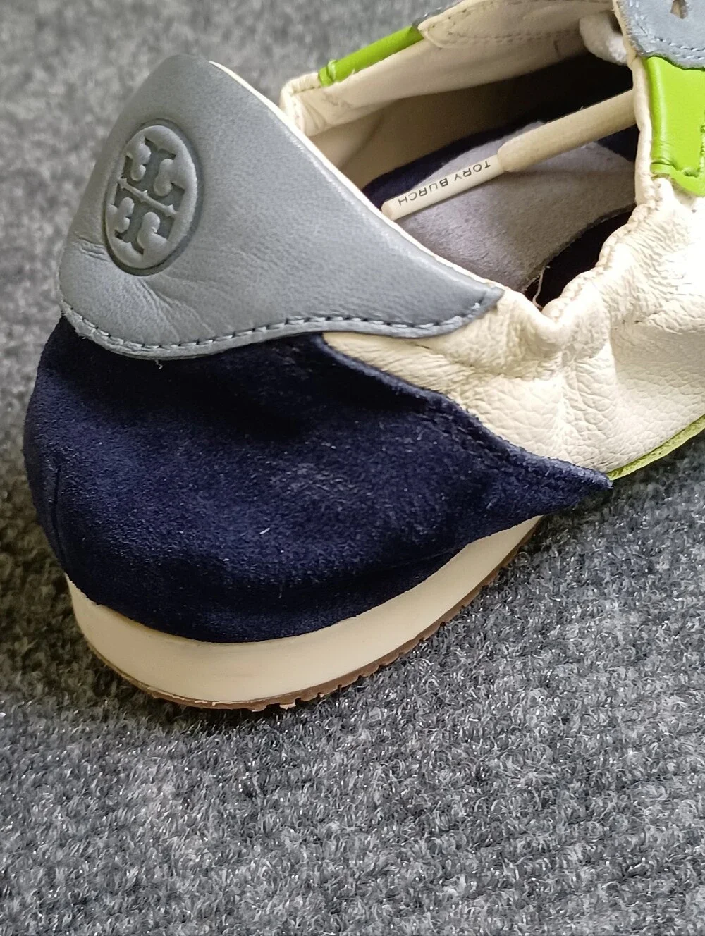 Tory Burch Serif Leather Sneakers Shoe Size 7.5 M Women Athleisure Low Top